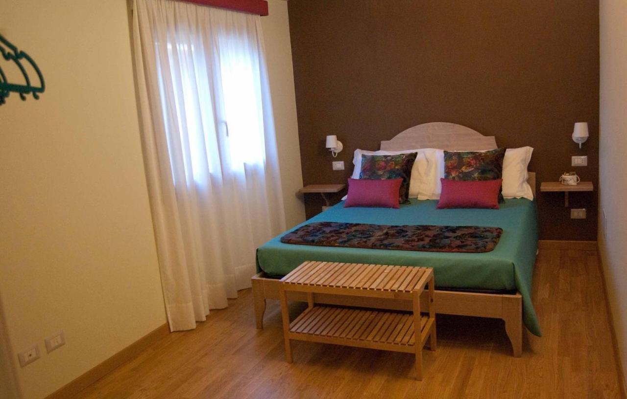 B&B Le Antiche Cisterne Tremestieri Etneo Luaran gambar